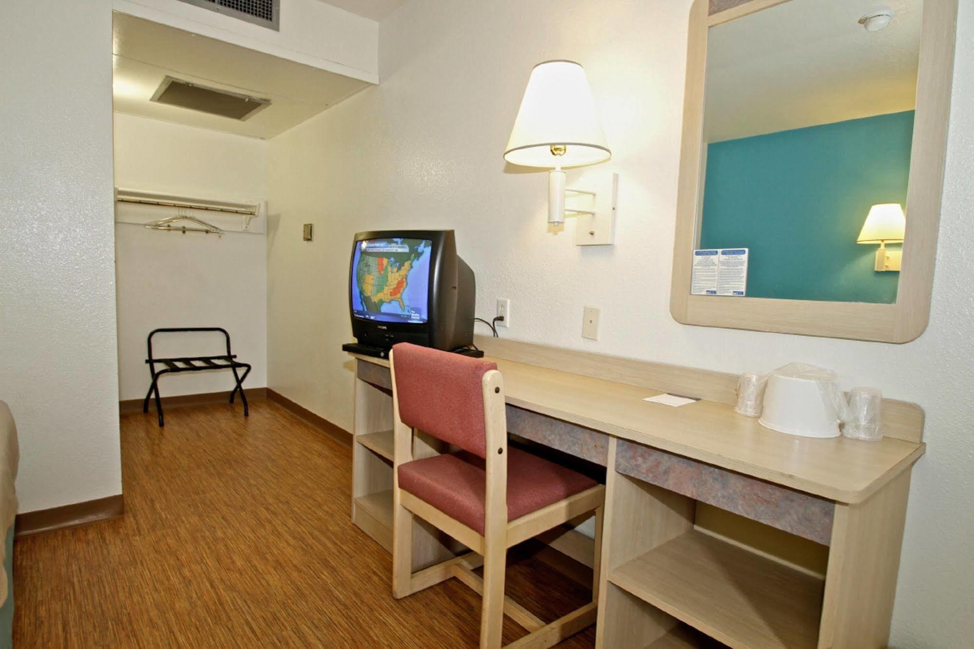 Motel 6-Sandston, Va - Richmond, Va Exterior photo